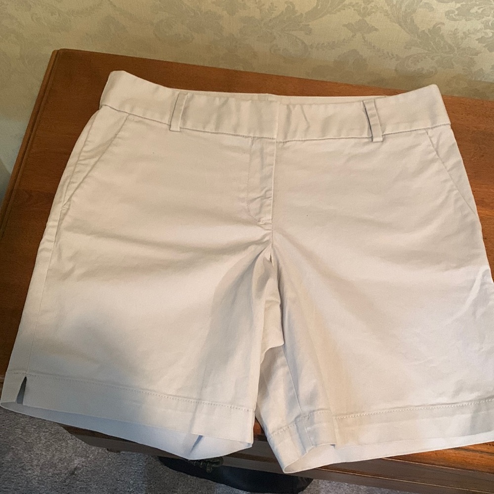 The Riviera  short excellent condition